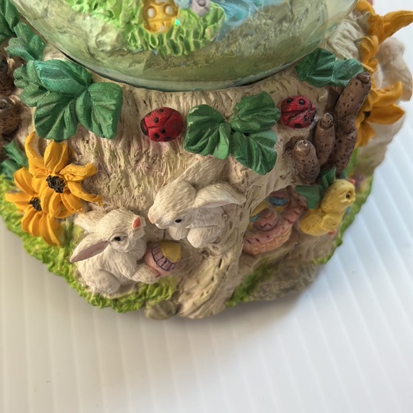 Mercuries USA 1994 Fairy Land Motif Musical Egg-Shaped Snow Globe 6"H 4.25"Base - Picture 3 of 5